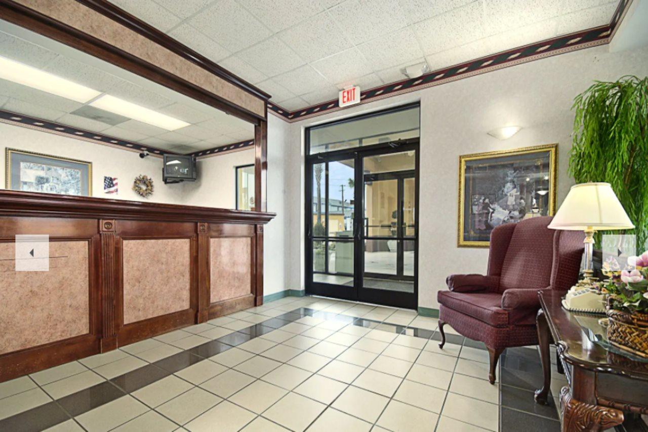Super 8 By Wyndham Mobile/Tillmans Corner Extérieur photo