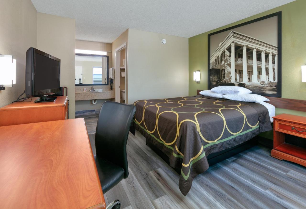 Super 8 By Wyndham Mobile/Tillmans Corner Extérieur photo