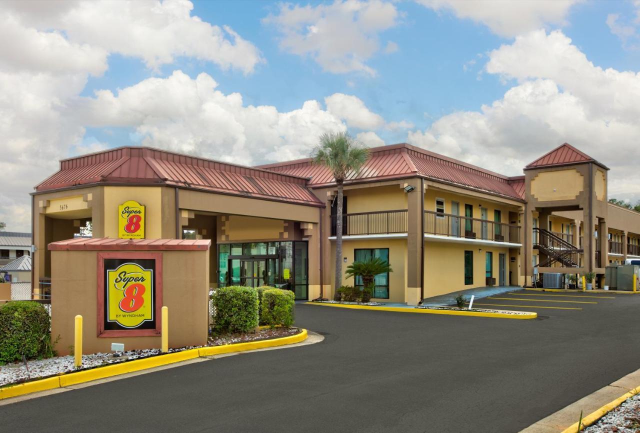 Super 8 By Wyndham Mobile/Tillmans Corner Extérieur photo